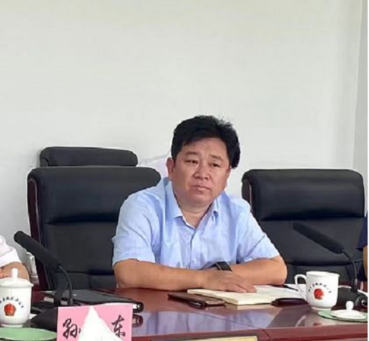 梁锴縣長(cháng)主持.jpg